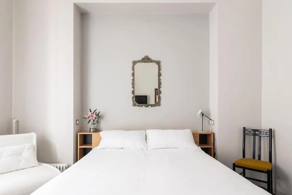 Apartament Casa Dina - Monolocale Washington De Angeli Mediolan